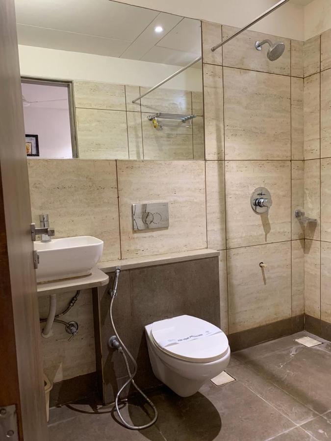 Hotel Regency Szúrat Kültér fotó